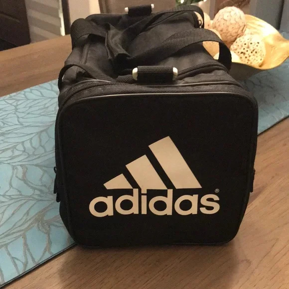 Vintage Adidas Black Duffel Bag - Picture 2 of 9